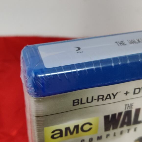 Walking Dead Season 3 Blu ray DVD Combo NEW Sealed - Picture 2 of 11